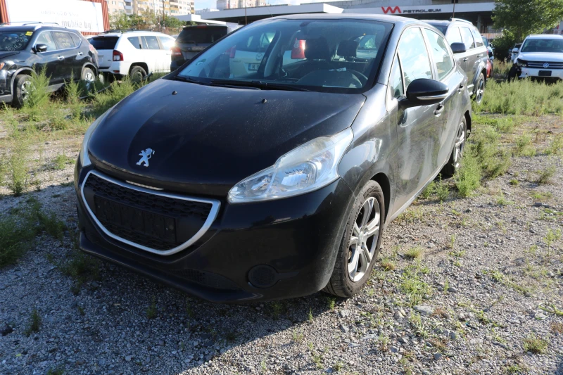 Peugeot 208 1.4 90 к.с. НА ЧАСТИ, снимка 2 - Автомобили и джипове - 47320673