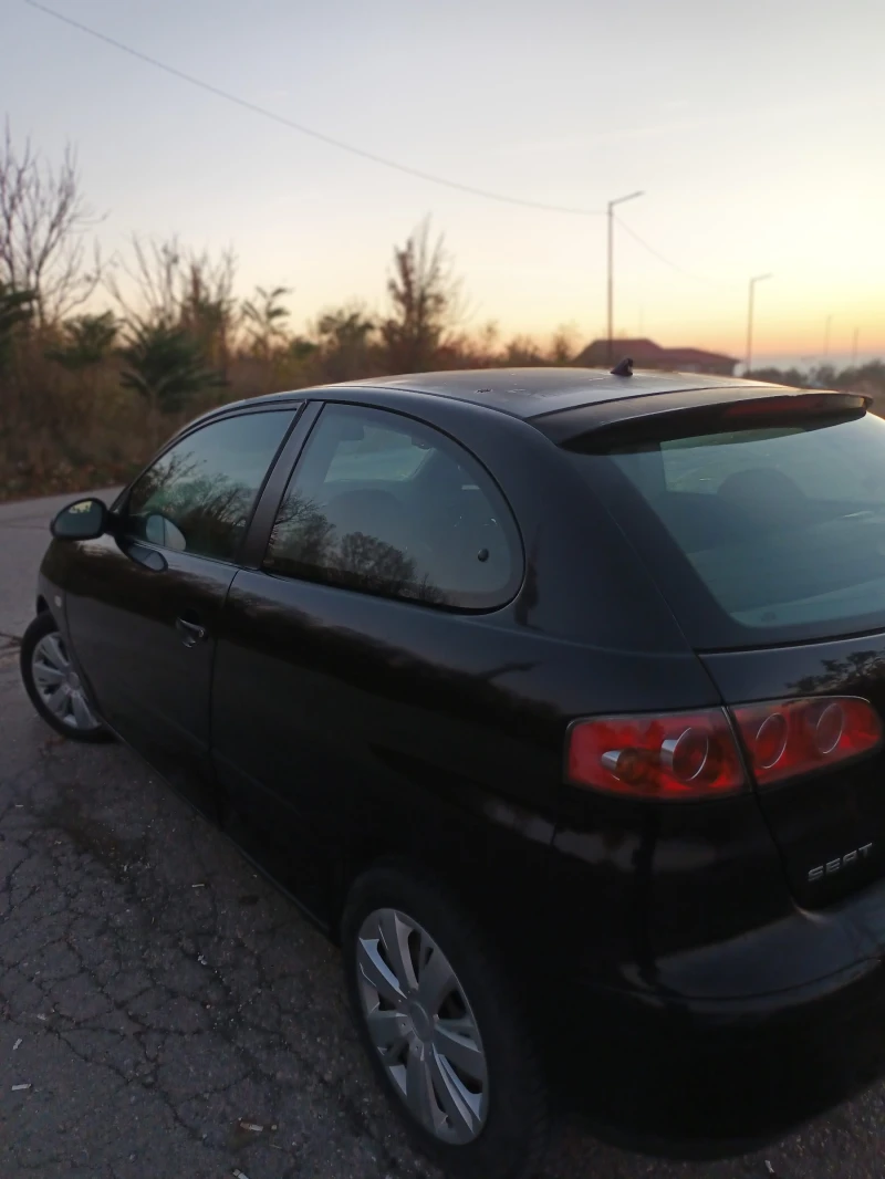 Seat Ibiza, снимка 5 - Автомобили и джипове - 48033927