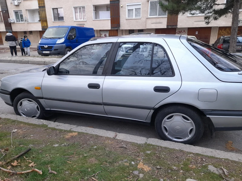 Nissan Sunny 1.6, 16v, 90к.с., бензин, карб., снимка 4 - Автомобили и джипове - 48457931