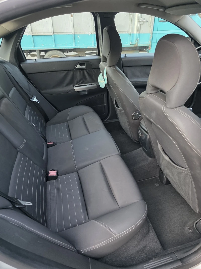 Volvo S40, снимка 9 - Автомобили и джипове - 51044592