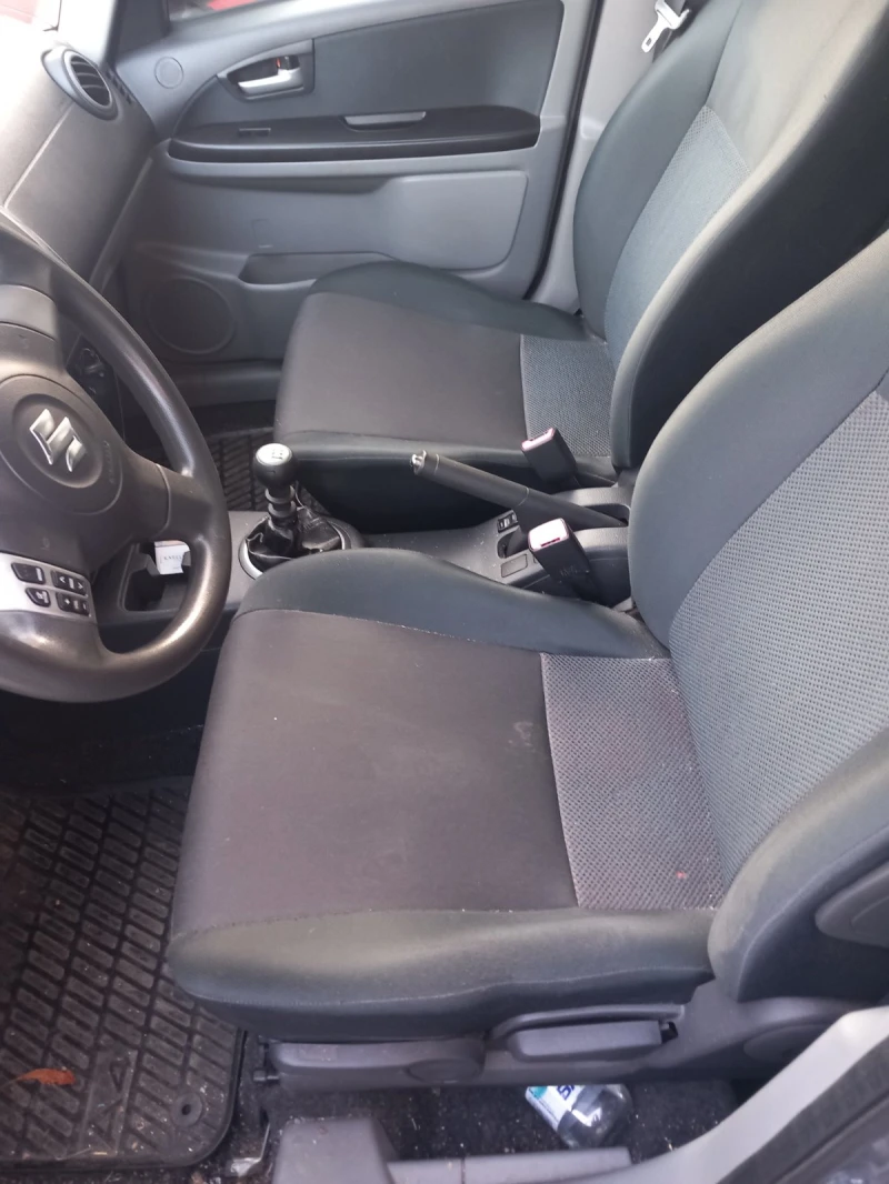 Suzuki SX4, снимка 4 - Автомобили и джипове - 52296305