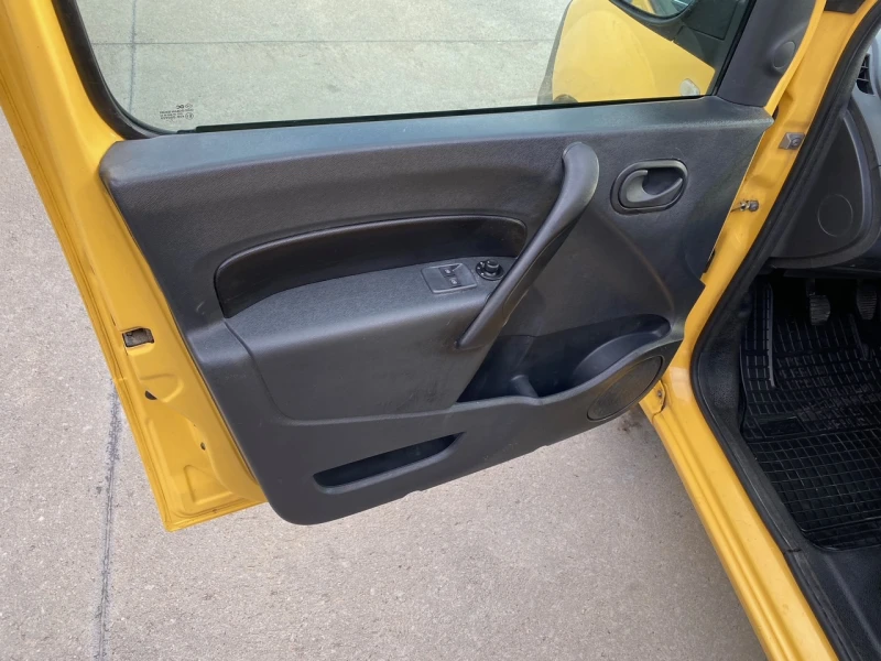 Renault Kangoo 1, 5 dci AC Camera, снимка 7 - Автомобили и джипове - 52336255