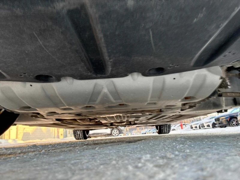 BMW 330 i xDrive 2023 * CARFAX * БЕЗ ПЪРВОНАЧАЛНА ВНОСКА, снимка 14 - Автомобили и джипове - 52714807