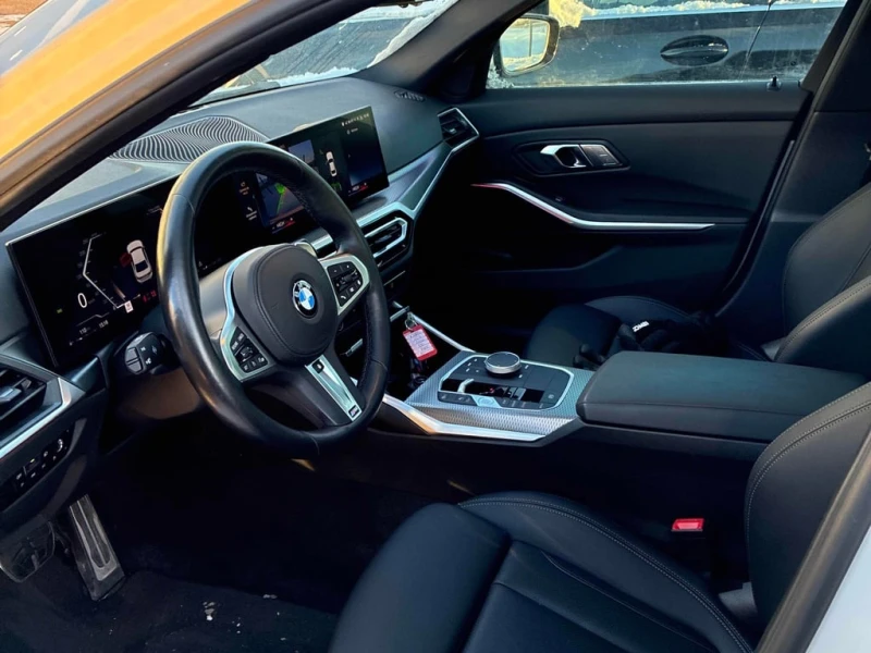BMW 330 i xDrive 2023 * CARFAX * БЕЗ ПЪРВОНАЧАЛНА ВНОСКА, снимка 8 - Автомобили и джипове - 52714807