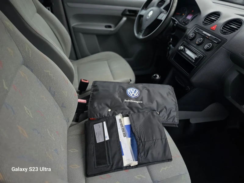VW Caddy 1.9TDi/105ks/ TOP, снимка 9 - Автомобили и джипове - 52792001
