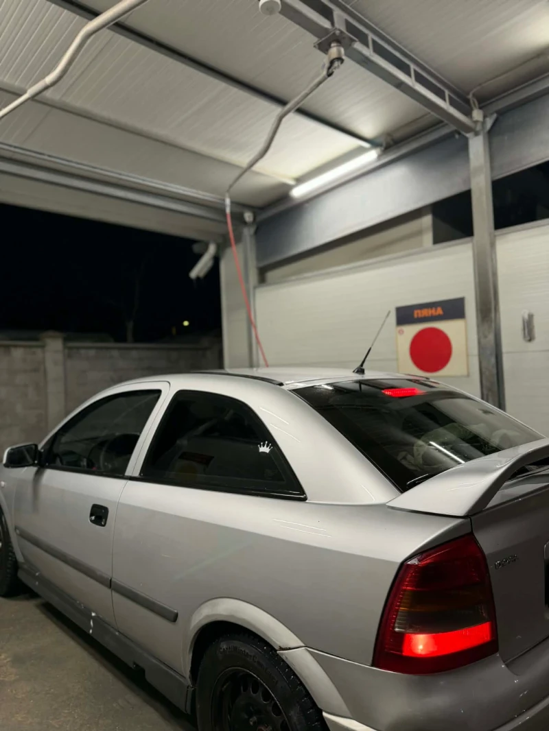 Opel Astra 1.6i 16V, снимка 4 - Автомобили и джипове - 53440375
