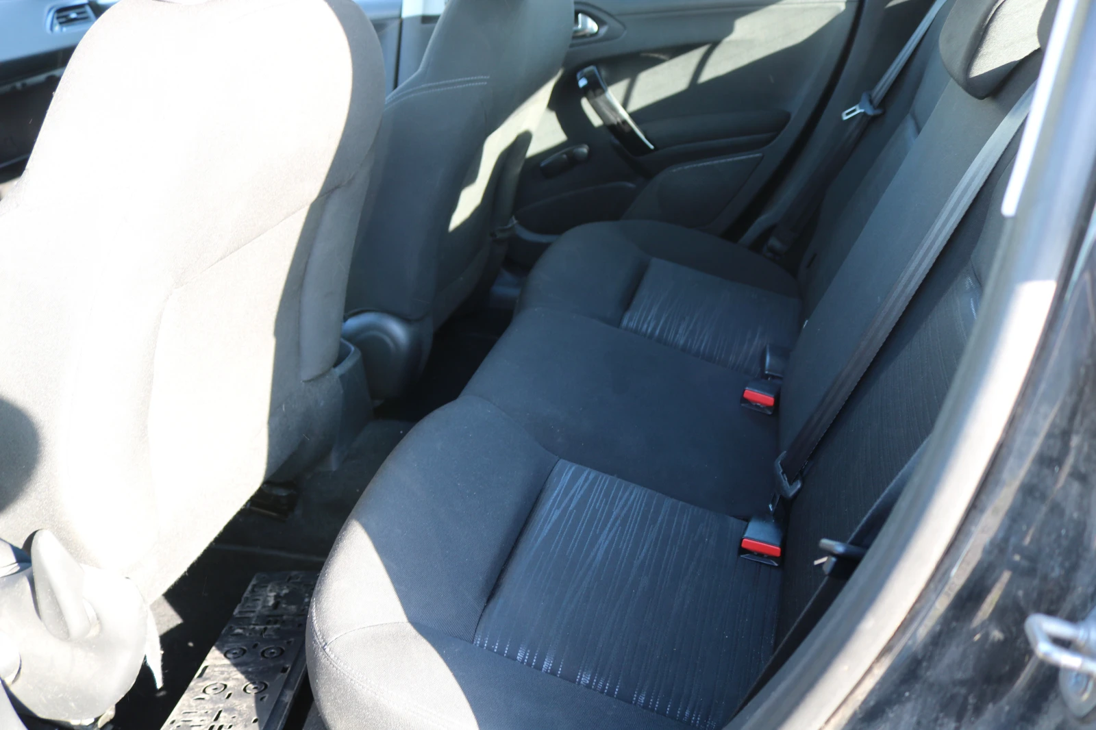 Peugeot 208 1.4 90 к.с. НА ЧАСТИ | Mobile.bg — изображение 12