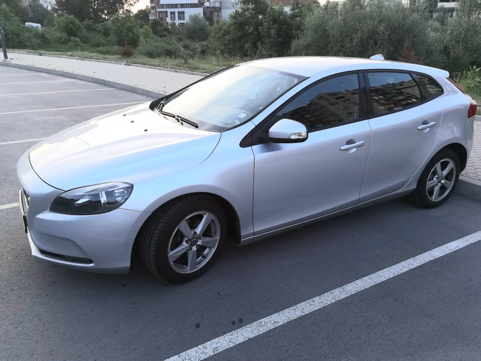 Volvo V40 D2, 1, 6 - изображение 2