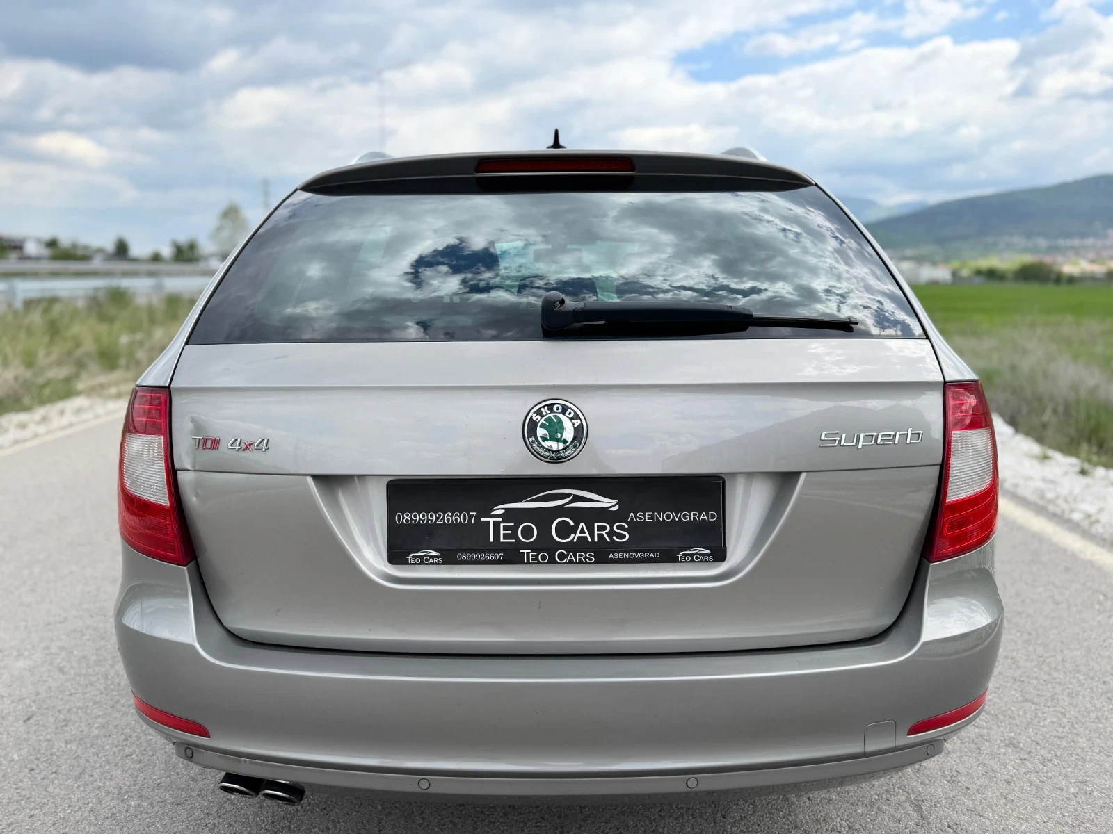 Skoda Superb 2.0TDI 170к.с 4Х4 / ELEGANCE / KOJA / NAVI / XENON - изображение 6