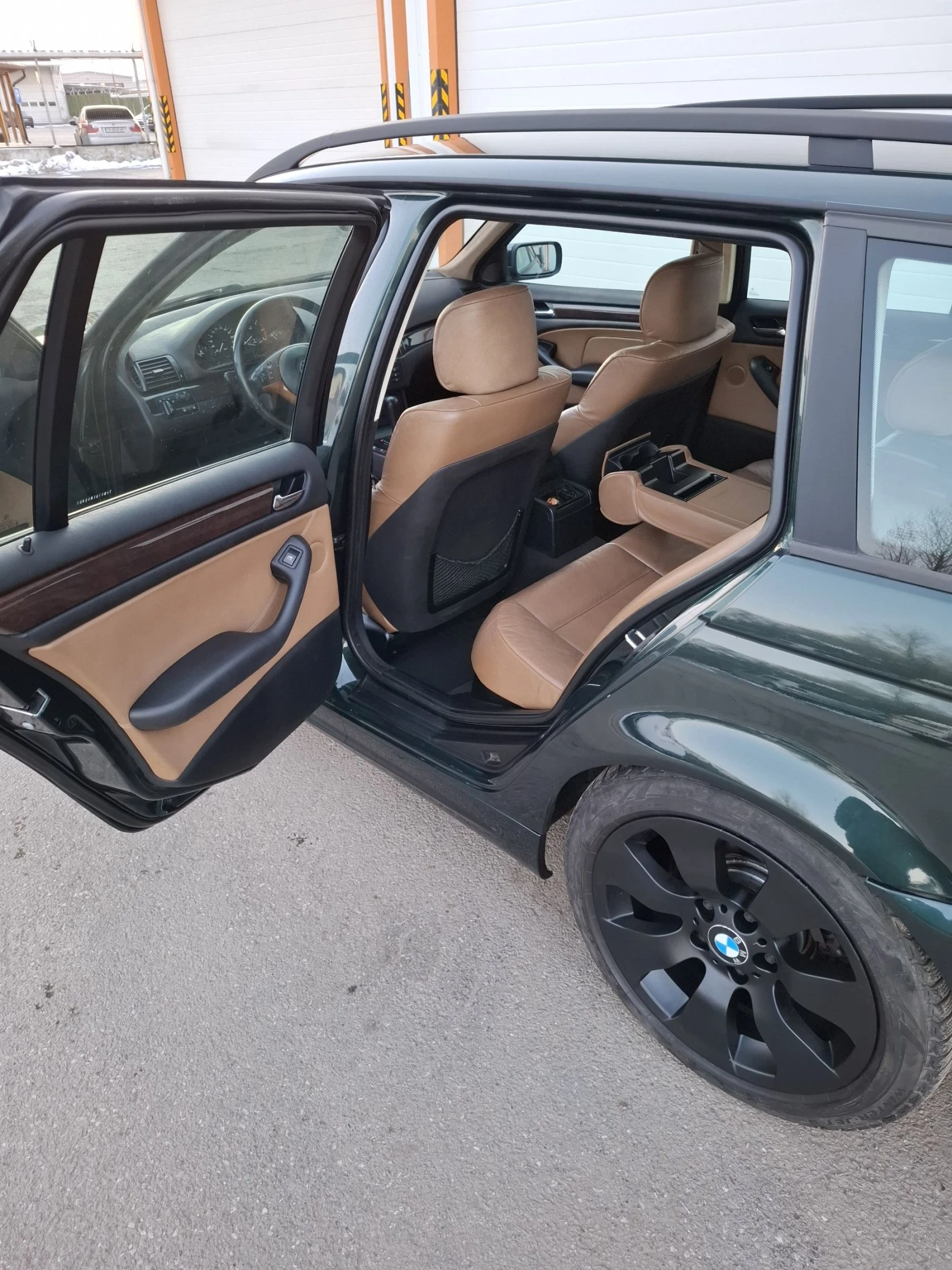 BMW 320  - изображение 8
