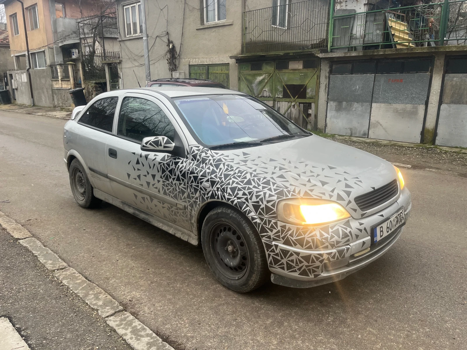 Opel Astra 1.6i 16V - изображение 8