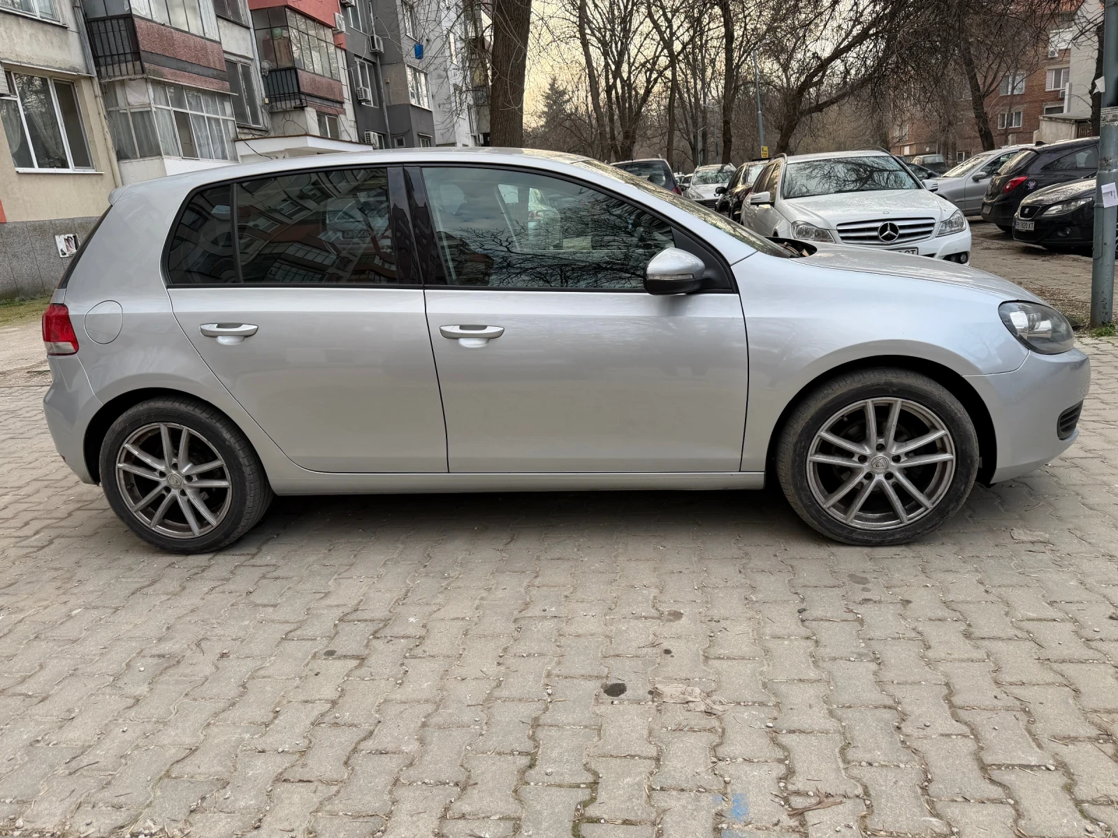 VW Golf 6 Bifuel 1.6 бензин/фабрична газ сервизна история  - изображение 8