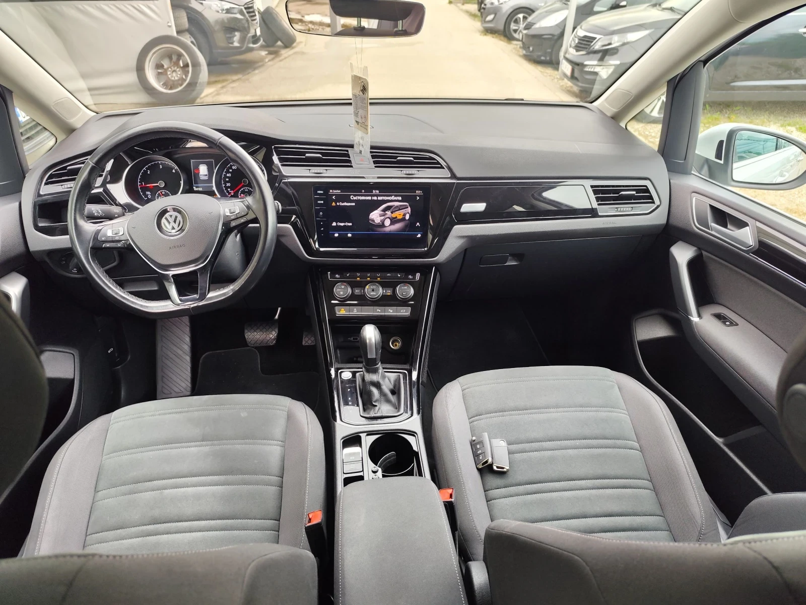 VW Touran 2.0 TDI Швейцария , снимка 6 - Автомобили и джипове - 54874281