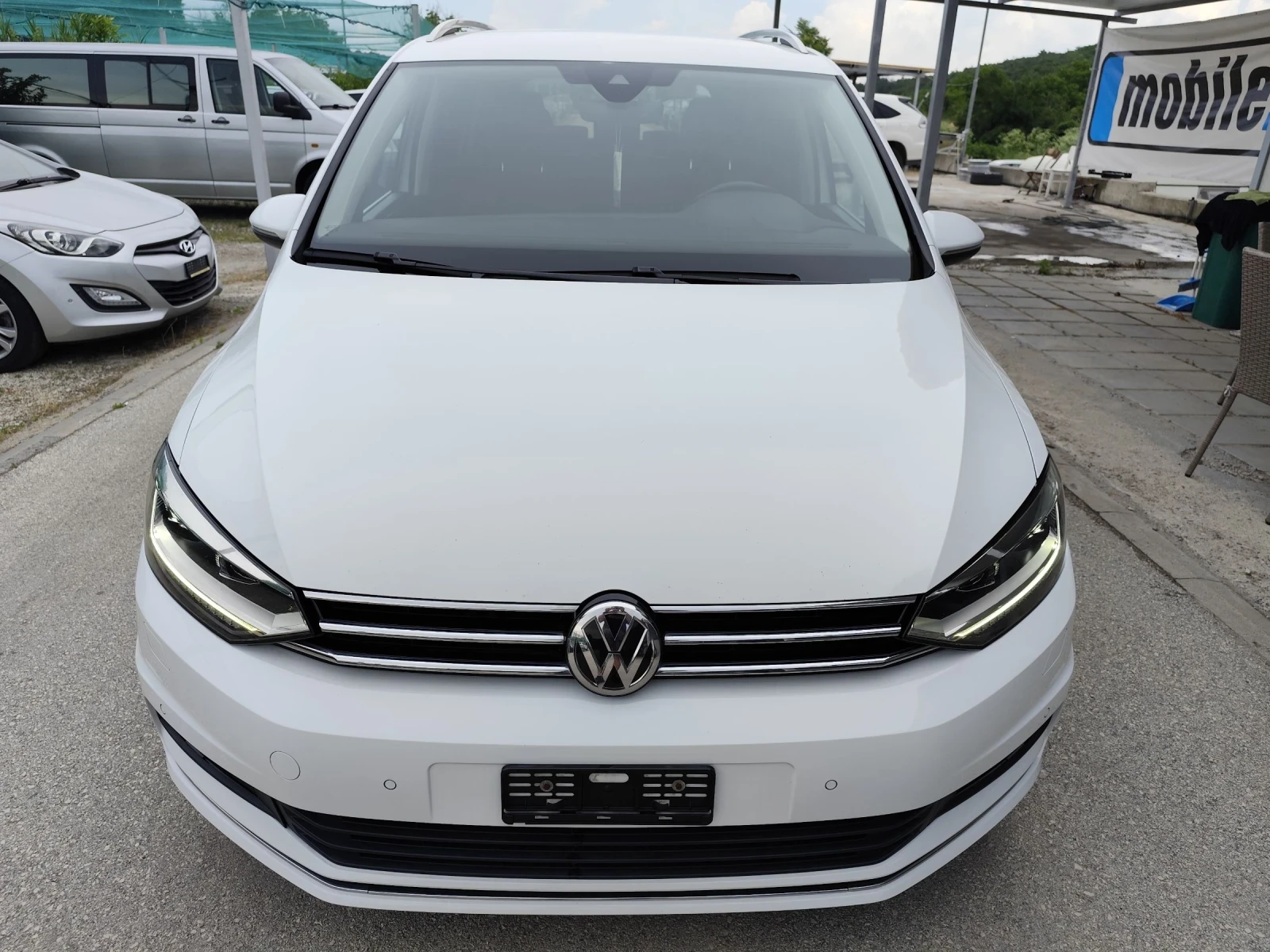 VW Touran 2.0 TDI Швейцария , снимка 2 - Автомобили и джипове - 54874281