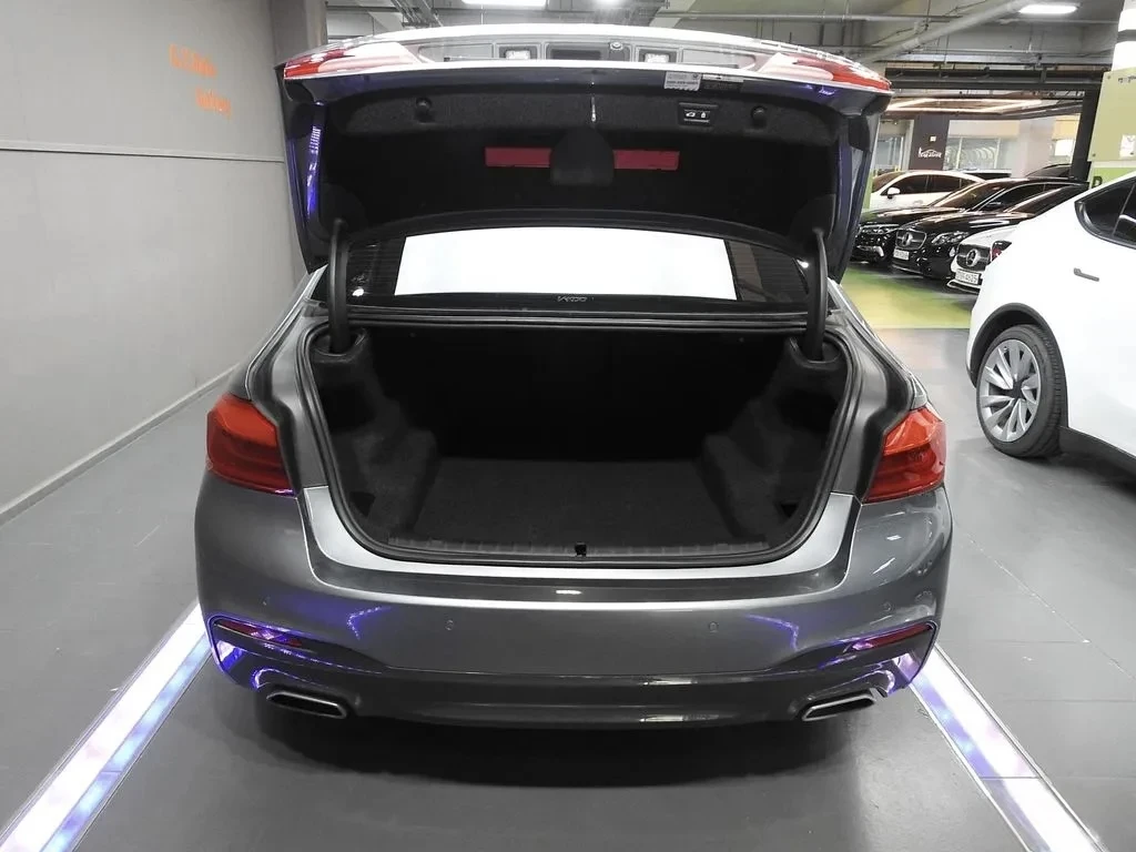BMW 530 530i M Sport Plus Cam360, Disi, Обдухване, , снимка 15 - Автомобили и джипове - 54960236