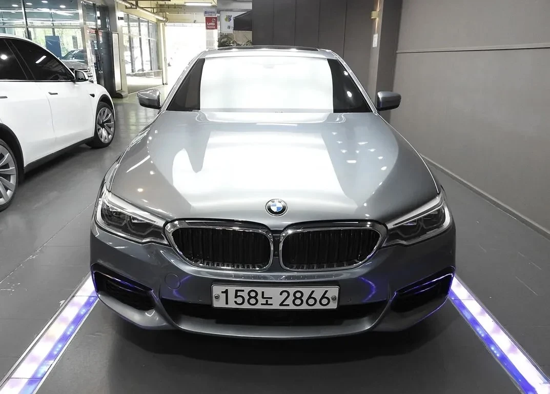 BMW 530 530i M Sport Plus Cam360, Disi, Обдухване, , снимка 3 - Автомобили и джипове - 54960236