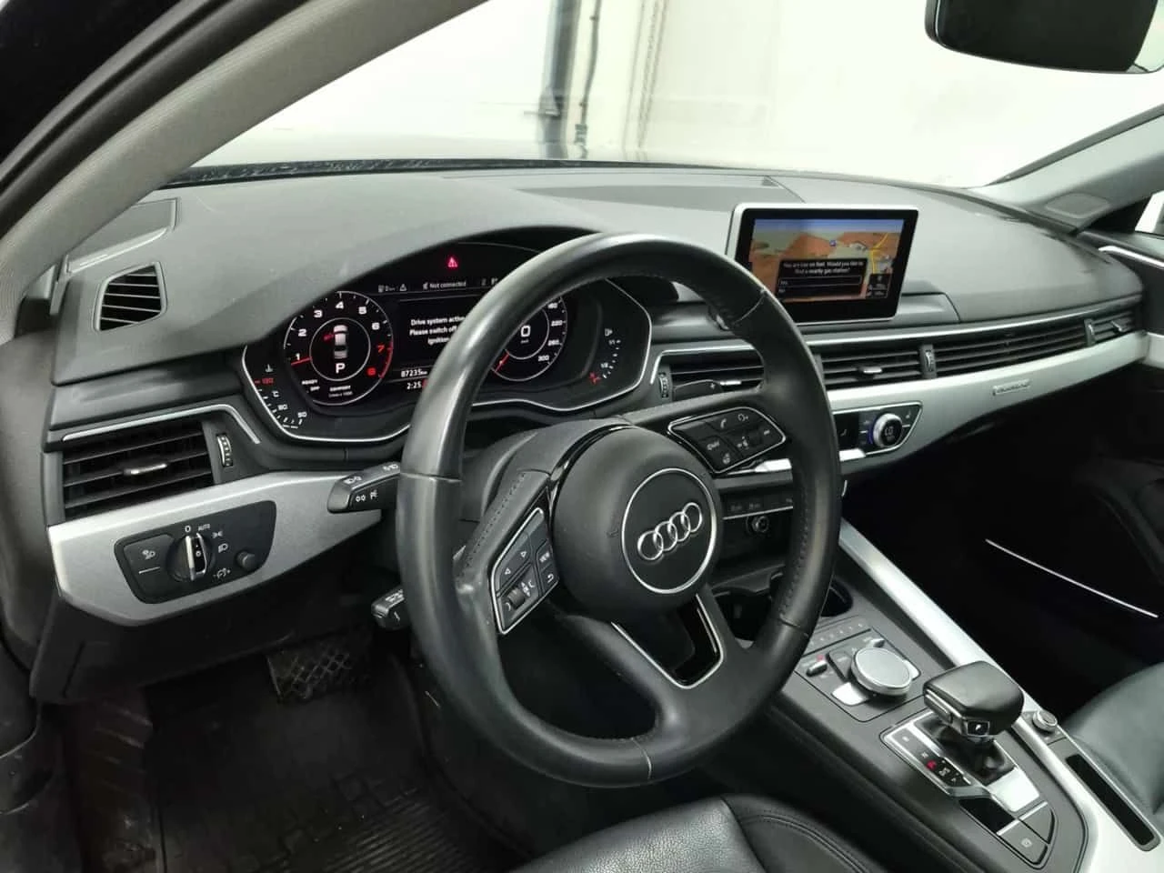 Audi A4 TECHNIK | CARFAX | БЕЗ ПЪРВОНАЧАЛНА ВНОСКА, снимка 10 - Автомобили и джипове - 54963494