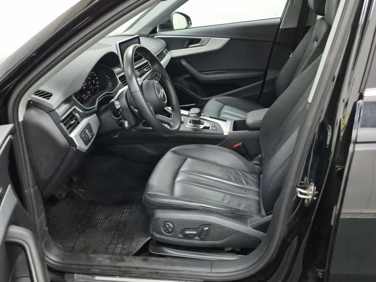 Audi A4 TECHNIK | CARFAX | БЕЗ ПЪРВОНАЧАЛНА ВНОСКА, снимка 9 - Автомобили и джипове - 54963494