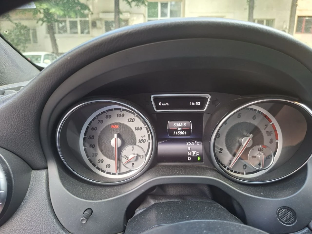 Mercedes-Benz CLA 250 AMG PKG | 4MATIC | PANO, снимка 8 - Автомобили и джипове - 55270347