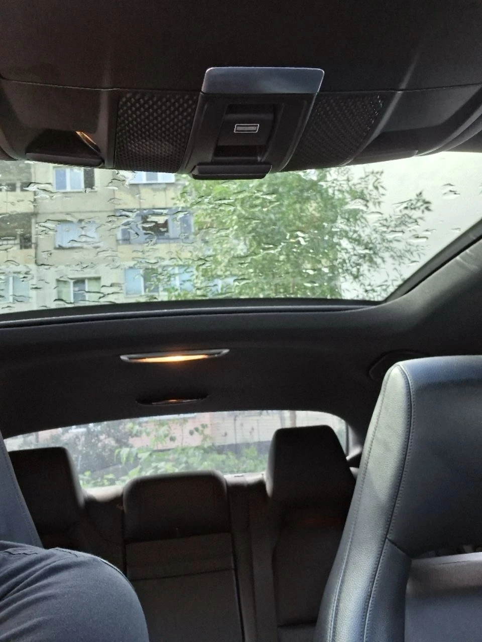 Mercedes-Benz CLA 250 AMG PKG | 4MATIC | PANO, снимка 11 - Автомобили и джипове - 55270347