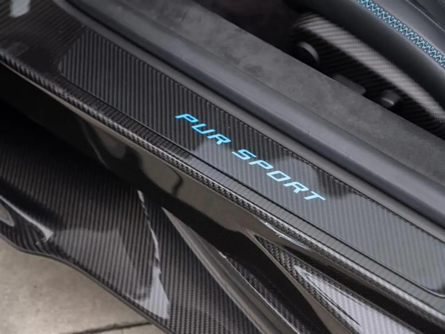 Bugatti Chiron Pur Sport W16 Carbon PKG ЦЕНА ДО БГ, снимка 14 - Автомобили и джипове - 55298104