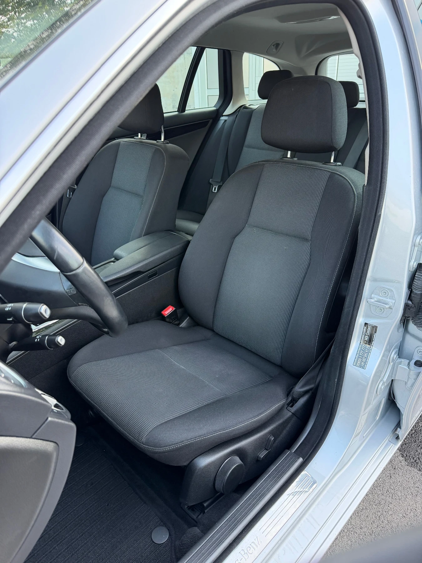 Mercedes-Benz C 220 2.2CDi * Face-Lift* * Автоматик* , снимка 13 - Автомобили и джипове - 55304482