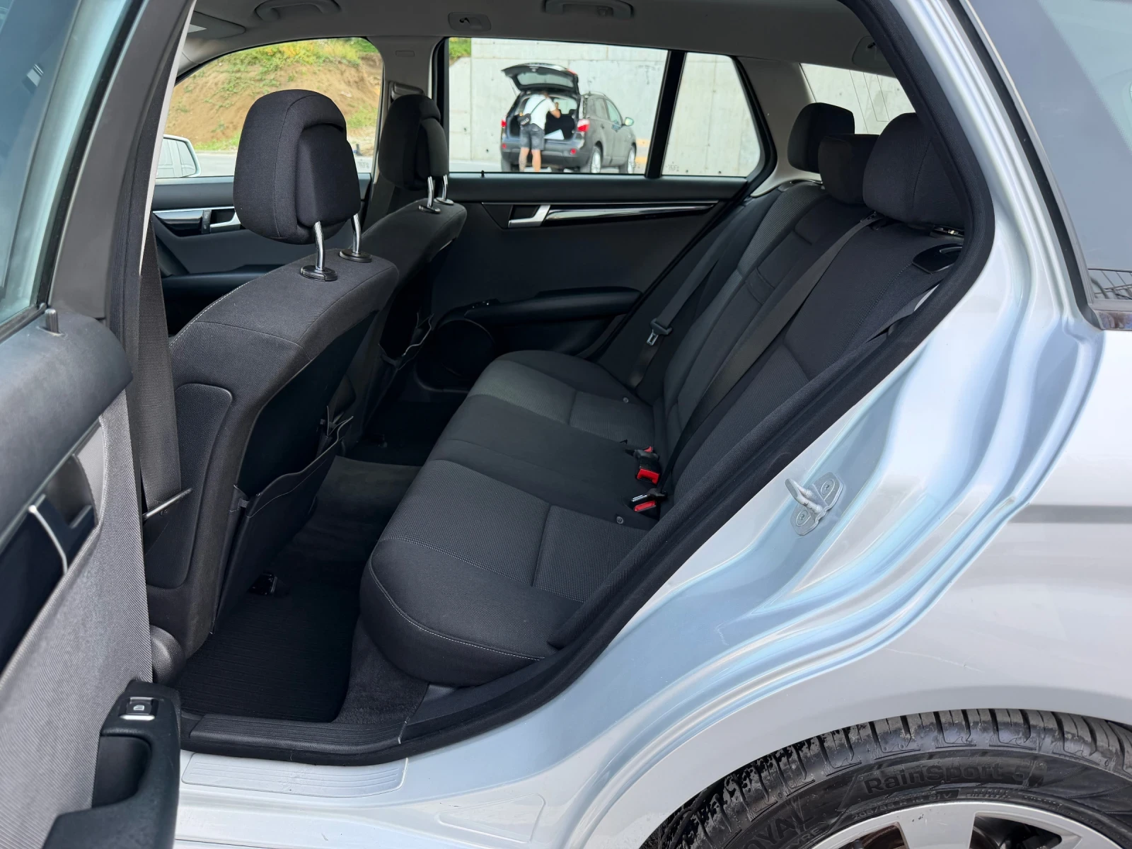 Mercedes-Benz C 220 2.2CDi * Face-Lift* * Автоматик* , снимка 15 - Автомобили и джипове - 55304482