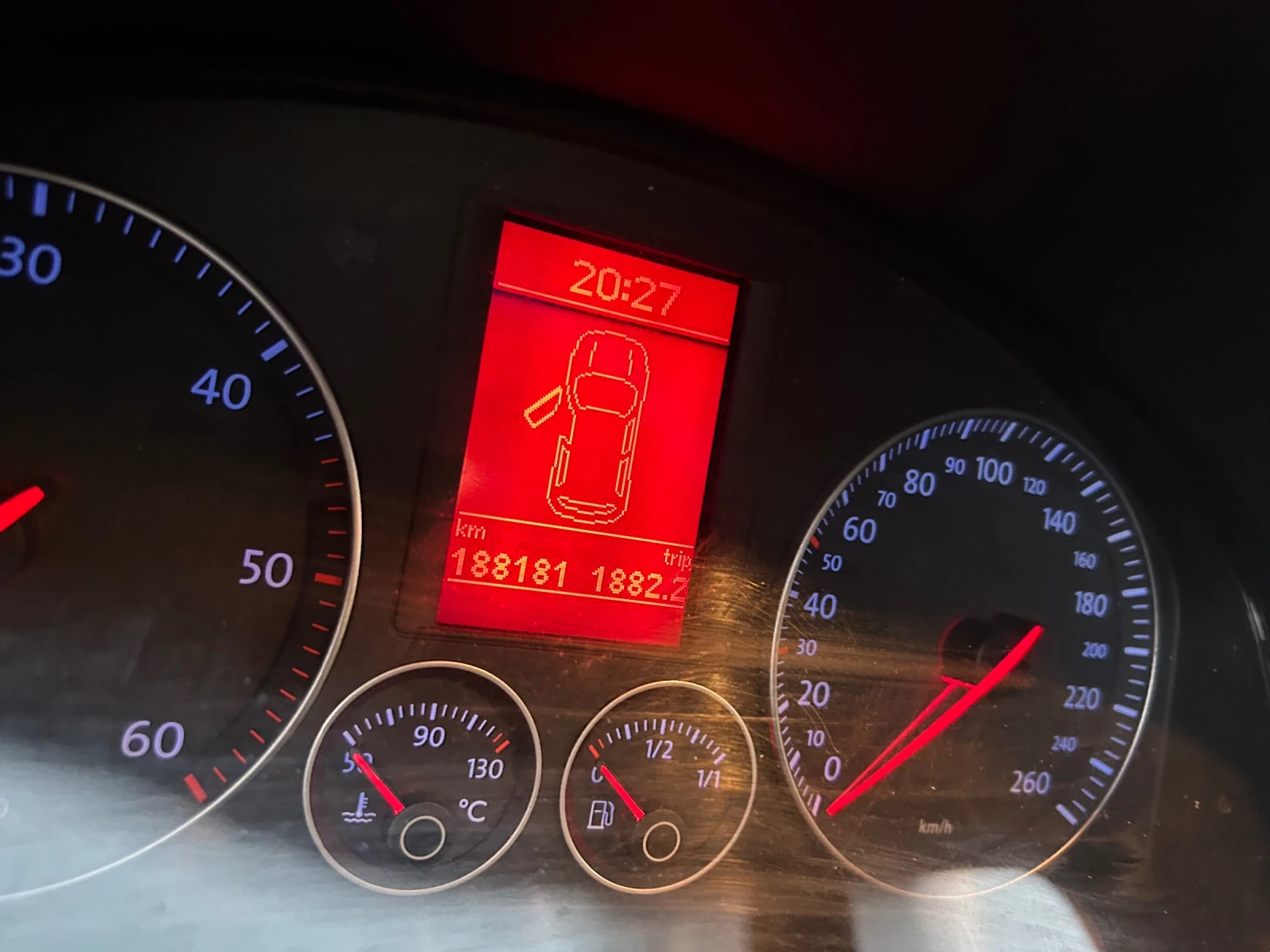 VW Golf 5 DSG 2.0 TDI, снимка 8 - Автомобили и джипове - 55590665