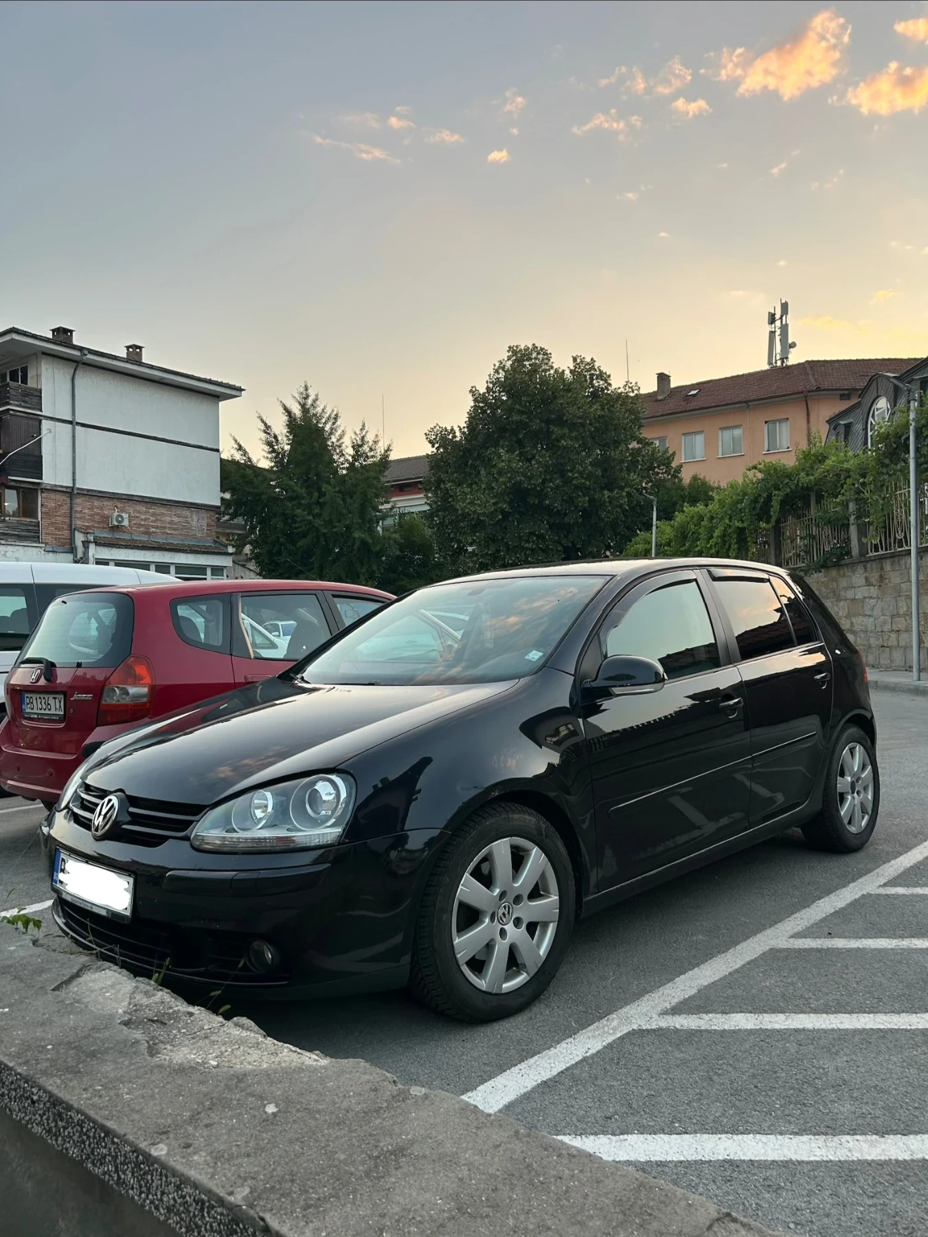 VW Golf 5 DSG 2.0 TDI, снимка 2 - Автомобили и джипове - 55590665