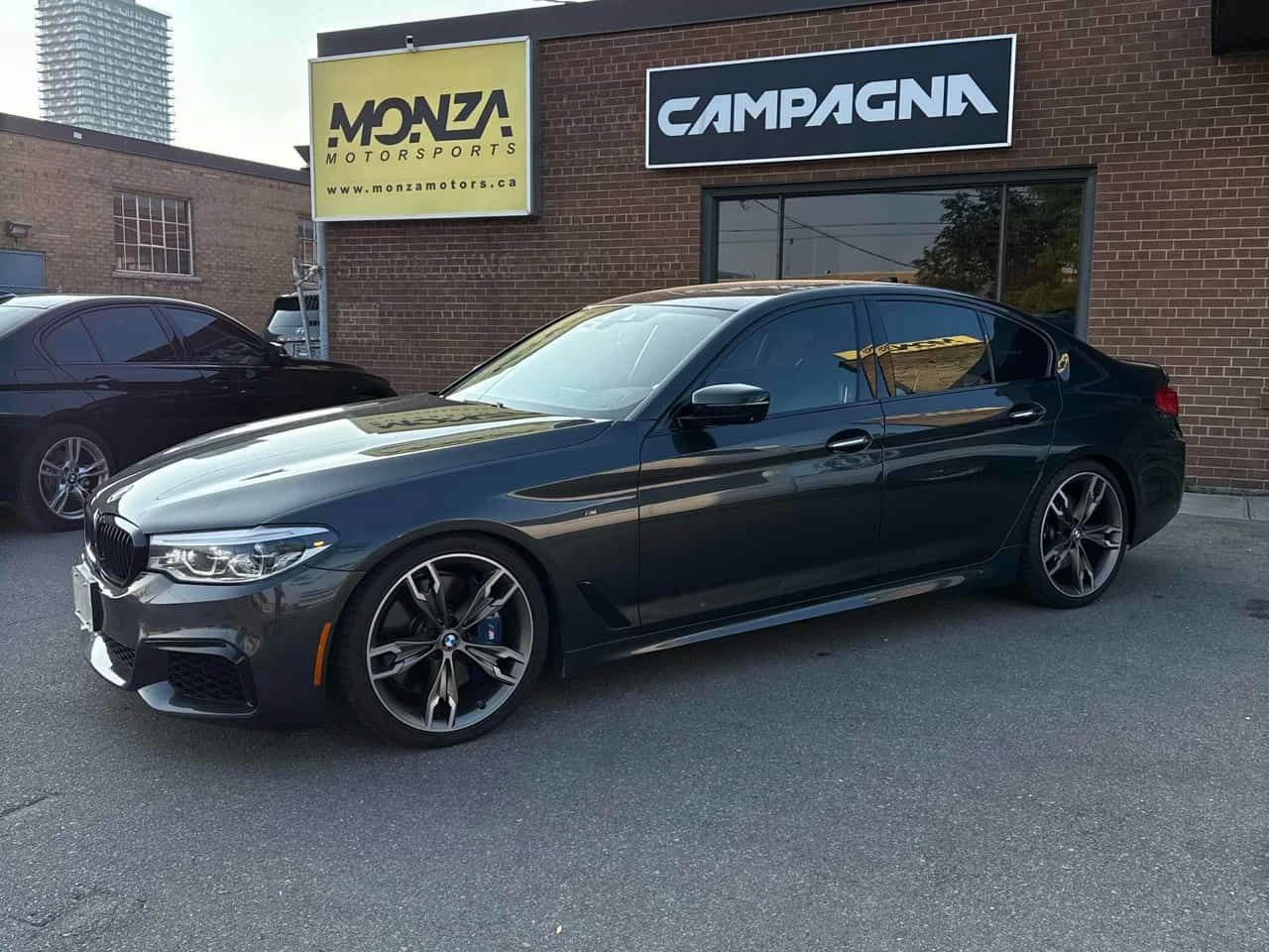 BMW 550 * M550i xDrive* АВТОКРЕДИТ БЕЗ ПЪРВОНАЧАЛНА ВНОСКА