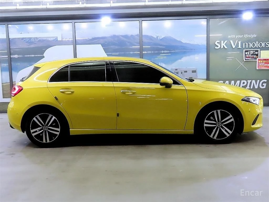 Mercedes-Benz A 220 ПОДГРЕВ* КАМЕРА* ПАМЕТ* LANE ASSIST* КРАЙНА ЦЕНА* , снимка 2 - Автомобили и джипове - 55684925