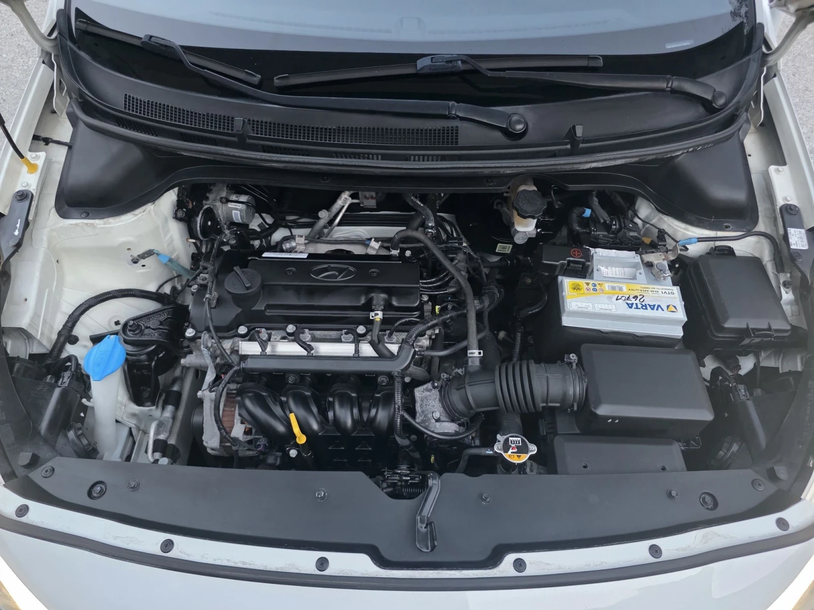Hyundai I20 GO 1.25i 84кс  XENON/LED/TEMPOMAT/ЕURO 6/, снимка 9 - Автомобили и джипове - 55880026