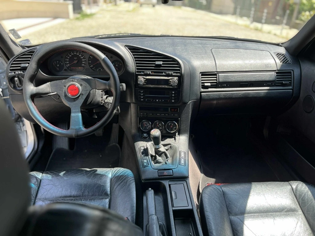 BMW 320 ///M50B30 ITB, снимка 9 - Автомобили и джипове - 56037799