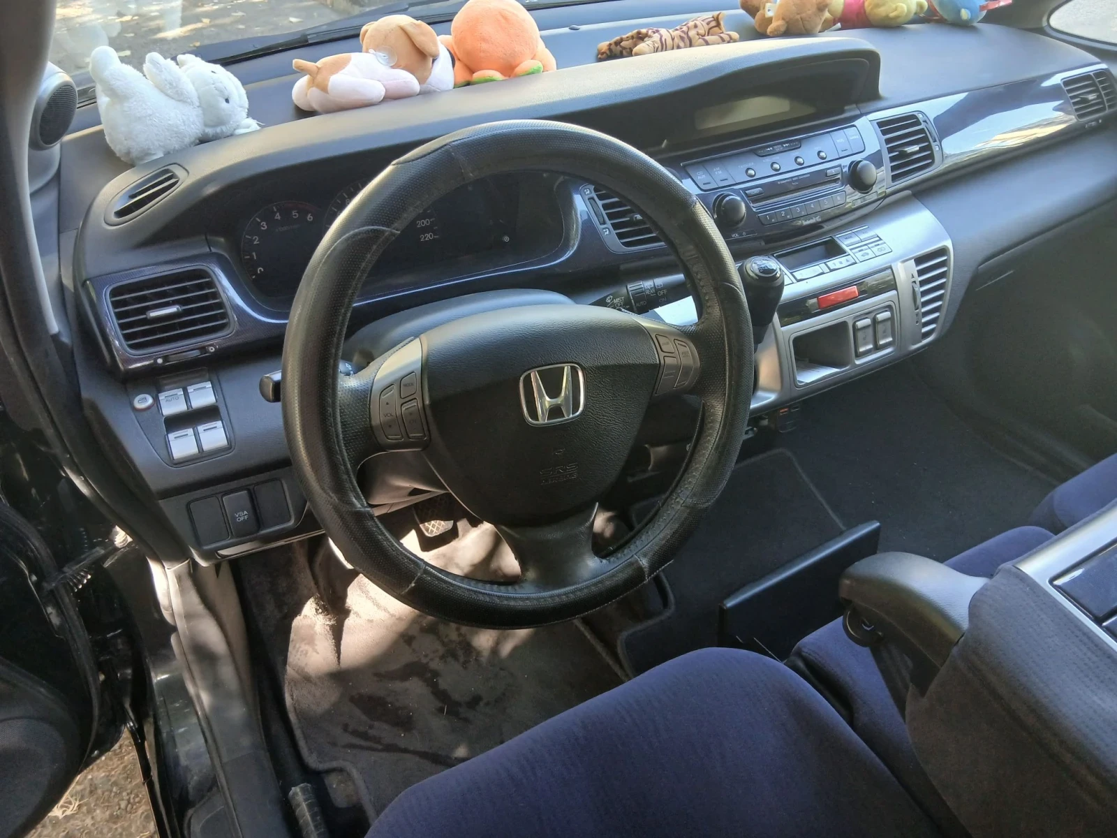 Honda Fr-v 2.2 cdti, снимка 4 - Автомобили и джипове - 56098675