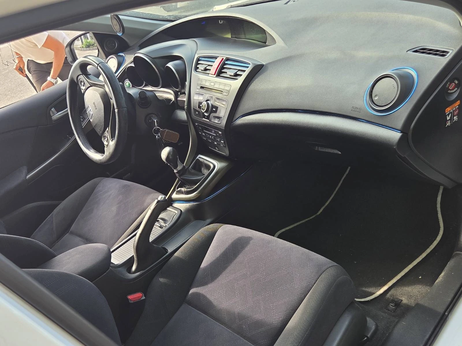 Honda Civic 1.8i-VTEC, снимка 7 - Автомобили и джипове - 56498540