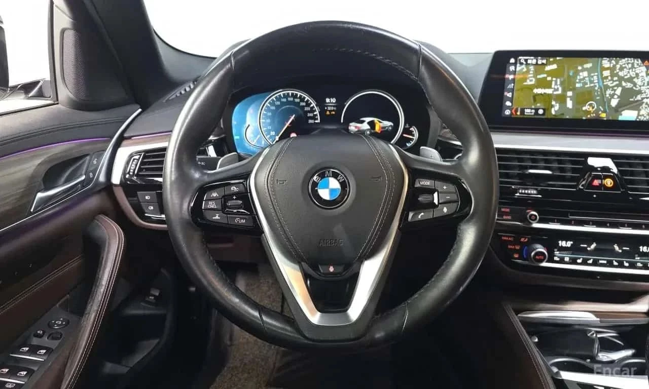 BMW 530, снимка 11 - Автомобили и джипове - 56710553
