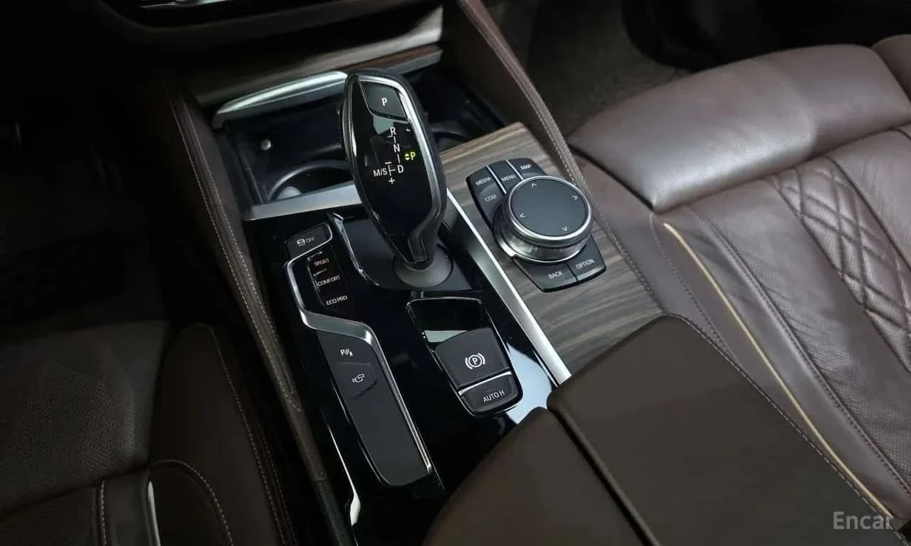 BMW 530, снимка 15 - Автомобили и джипове - 56710553
