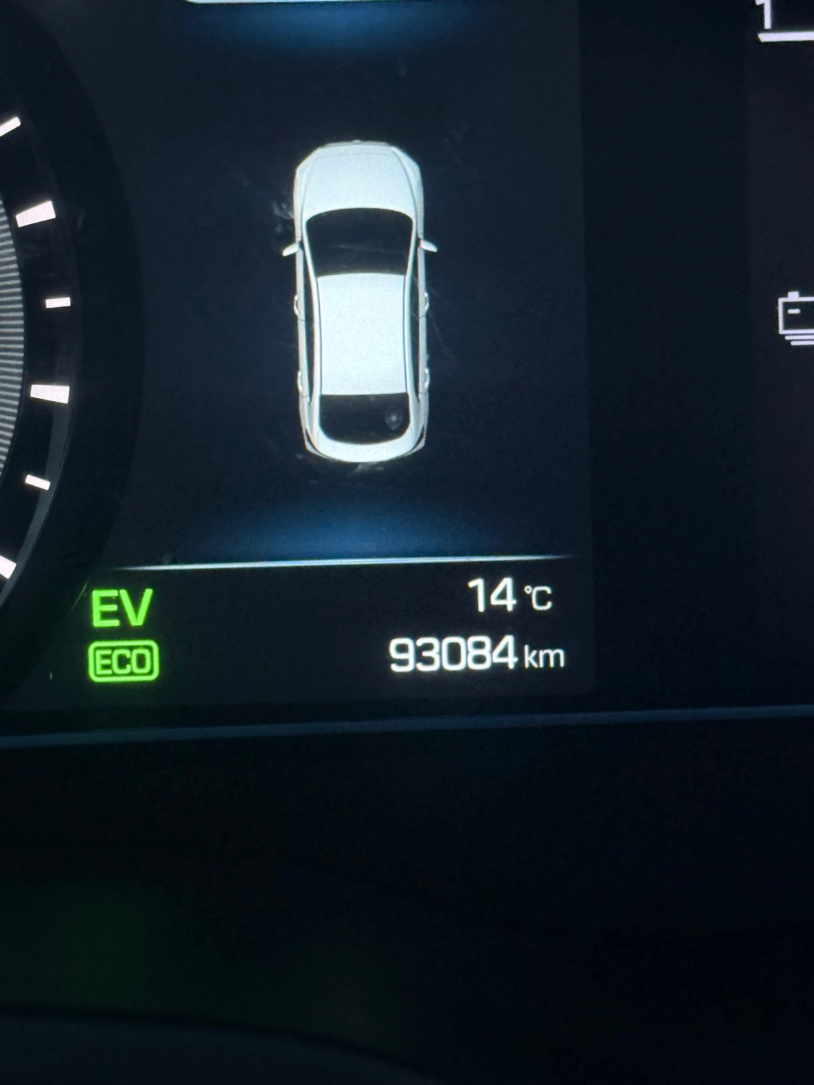 Hyundai Ioniq, снимка 15 - Автомобили и джипове - 56740154