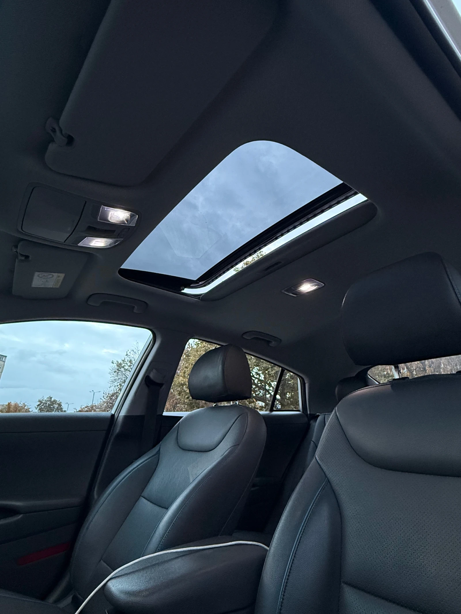 Hyundai Ioniq, снимка 9 - Автомобили и джипове - 56740154