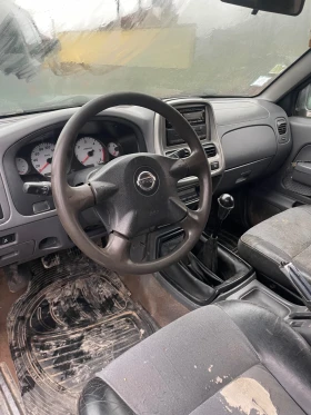Nissan Navara 2.5 TDI , снимка 8