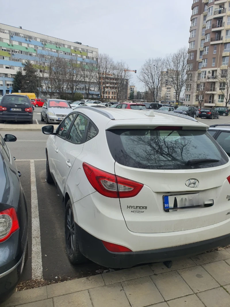 Hyundai IX35, снимка 2 - Автомобили и джипове - 49603515