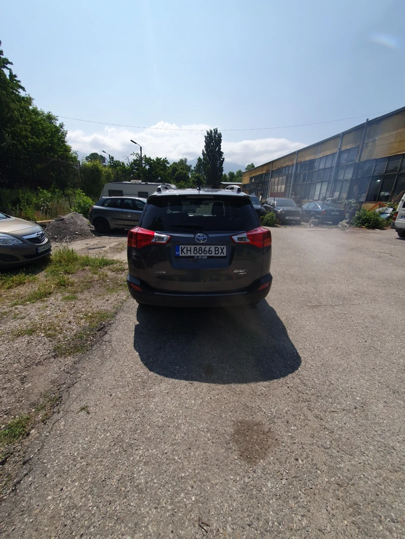 Toyota Rav4 2.2 150кс, снимка 6 - Автомобили и джипове - 52474530