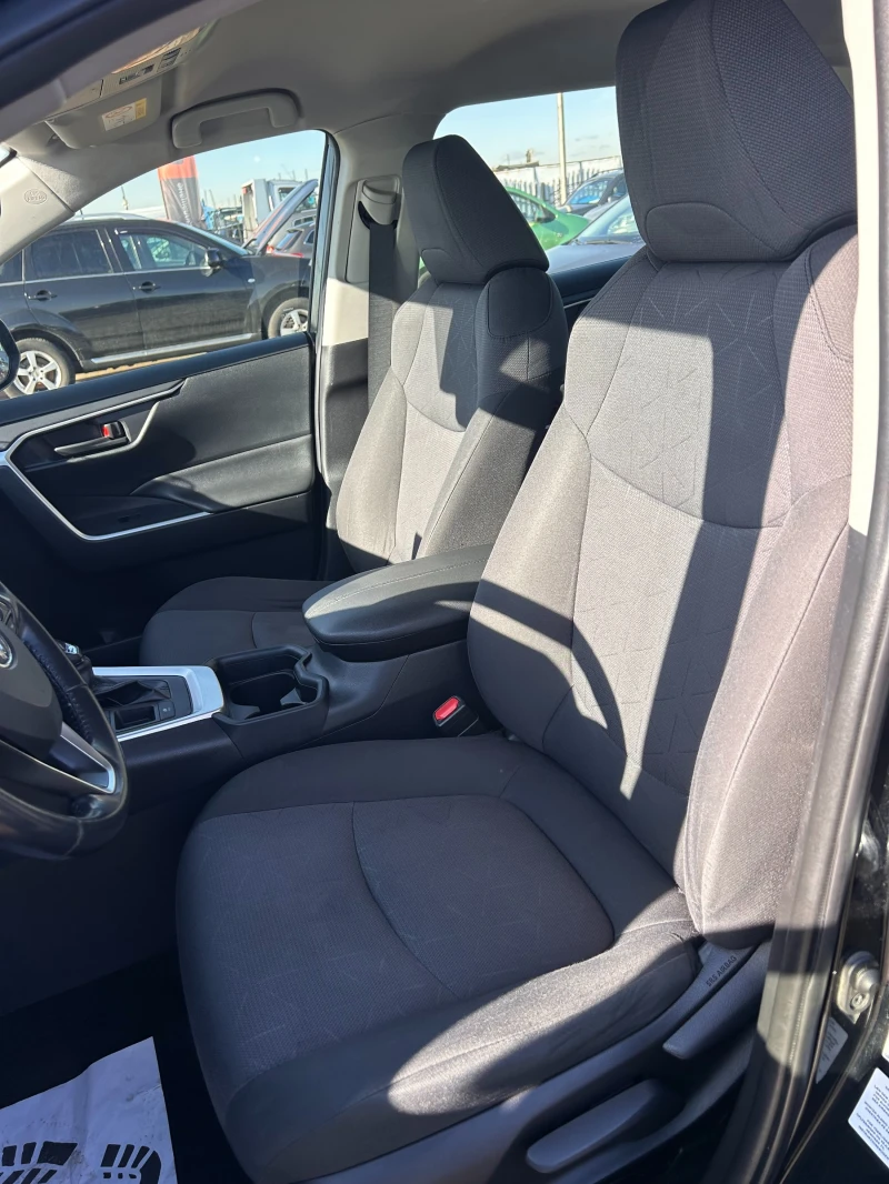 Toyota Rav4 2.5HYBRID AVTOMAT/NAVI EURO 6, снимка 12 - Автомобили и джипове - 52308988