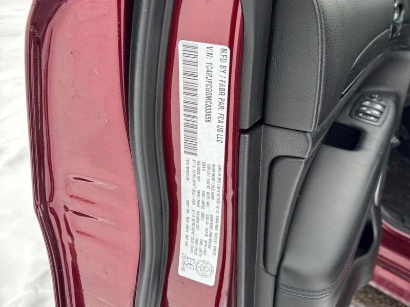 Jeep Grand cherokee 2021 High Altitude * CARFAX * БЕЗ ПЪРВОНАЧАЛНА, снимка 16 - Автомобили и джипове - 53116645