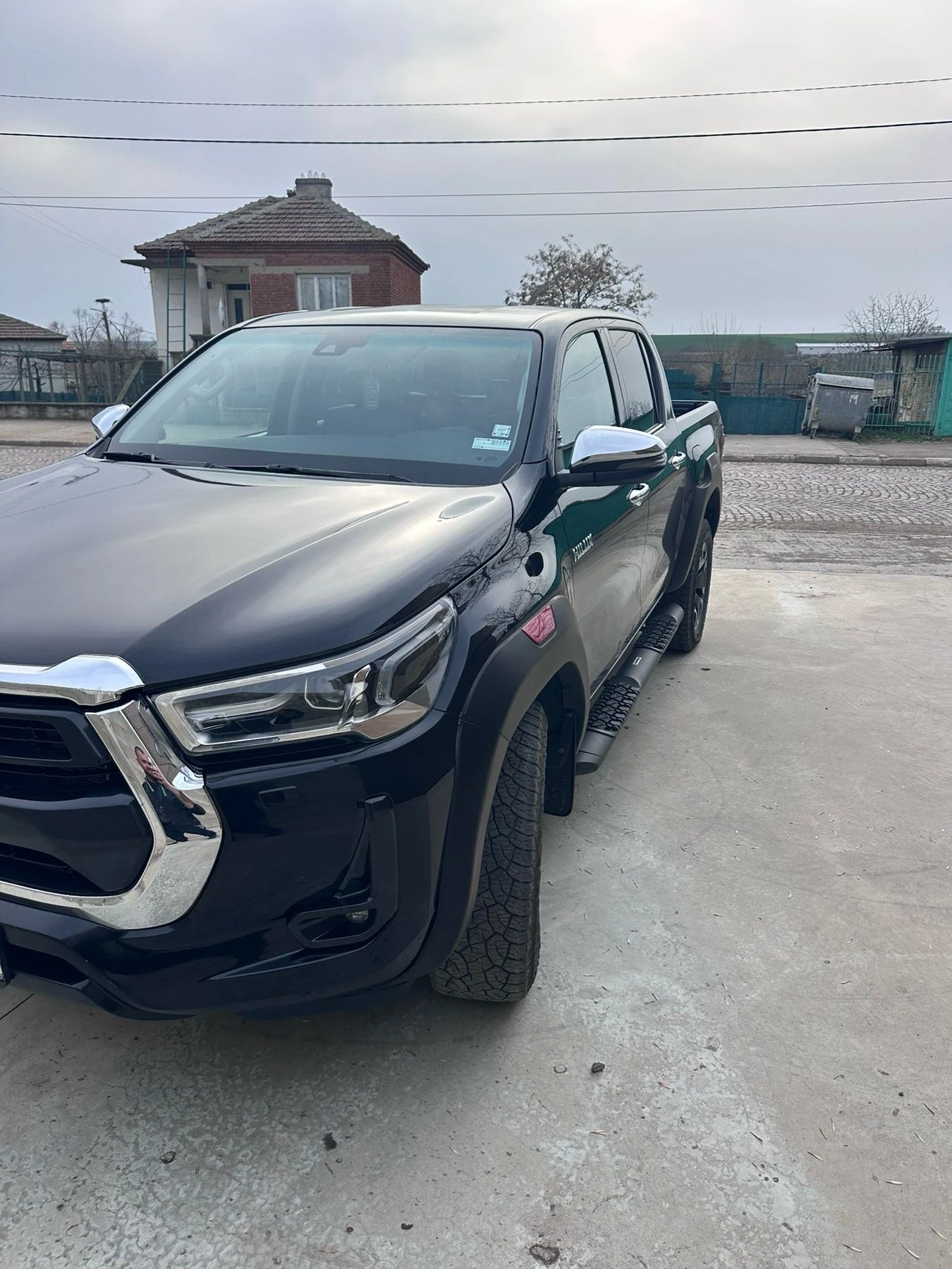 Toyota Hilux 2.8 D-4D ЛИИНГ | Mobile.bg — изображение 1