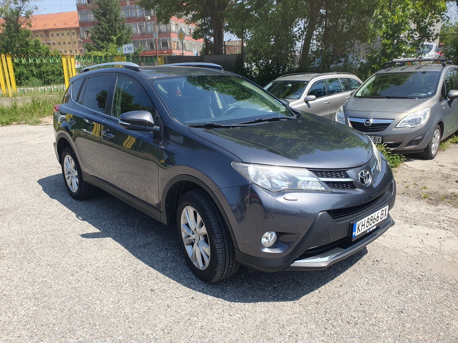 Toyota Rav4 2.2 150кс - изображение 2
