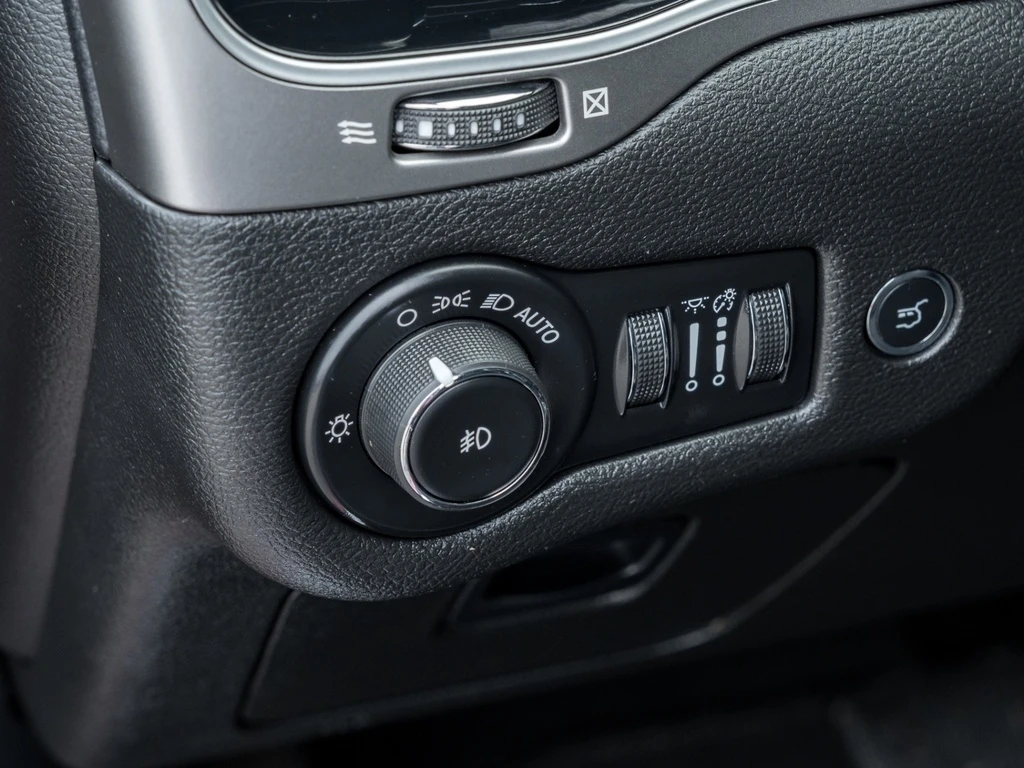 Jeep Cherokee * High Altitude 4x4 | Safety Certified | Clean Car | Mobile.bg   16