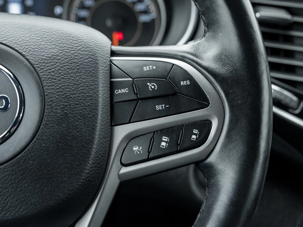 Jeep Cherokee * High Altitude 4x4 | Safety Certified | Clean Car - изображение 10