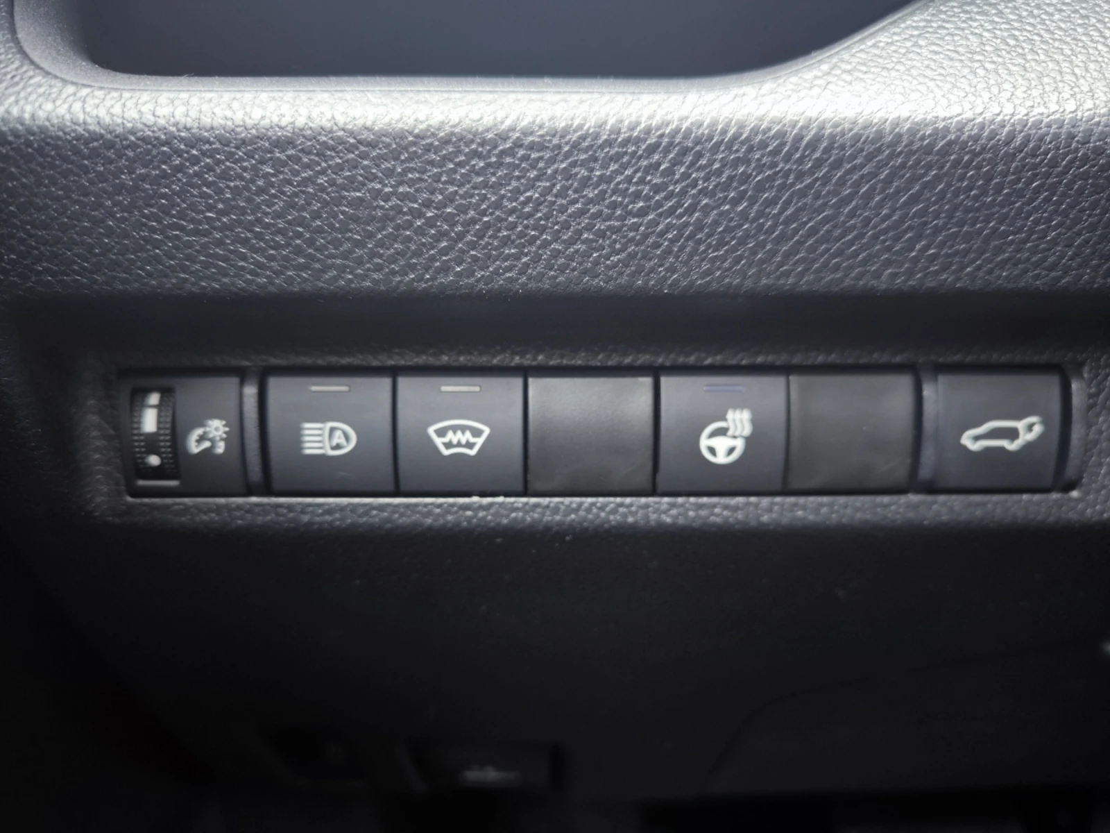 Toyota Rav4 HYBRID, снимка 10 - Автомобили и джипове - 54381999