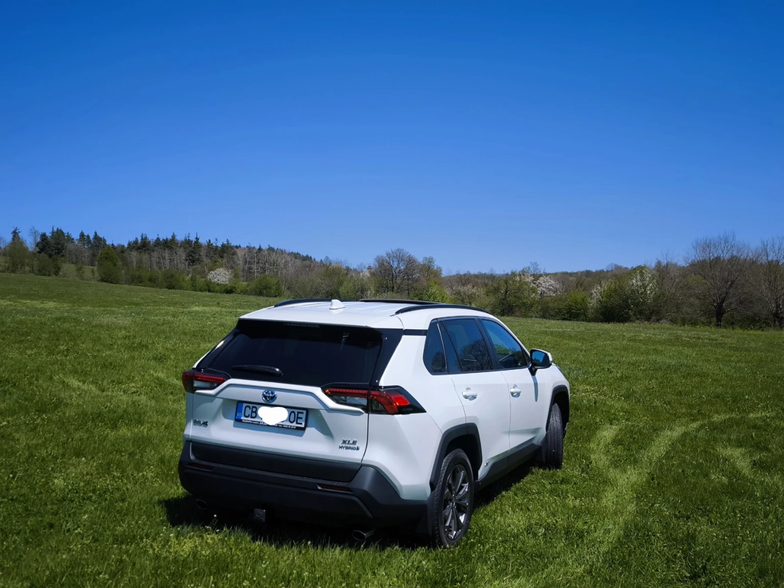 Toyota Rav4 HYBRID, снимка 4 - Автомобили и джипове - 54381999